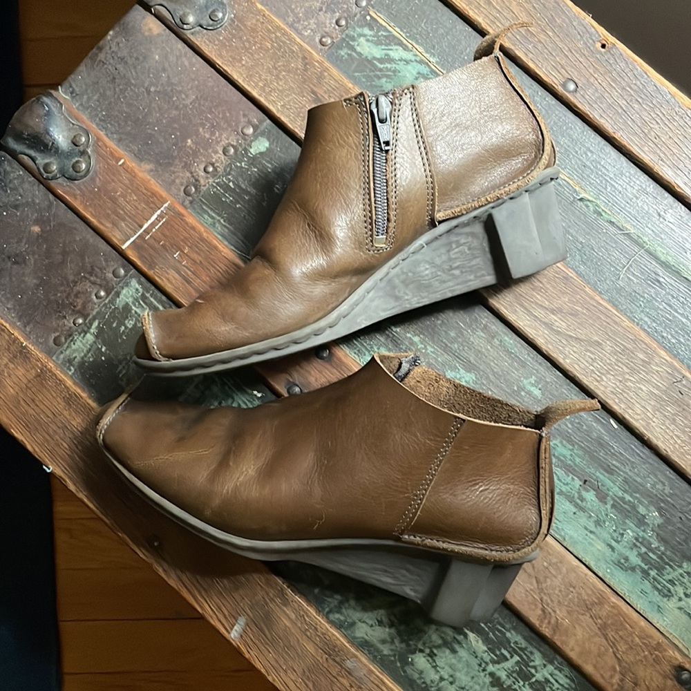 Trippen size 38 EU / 8 US Wedge zipper ankle booty, Pumps